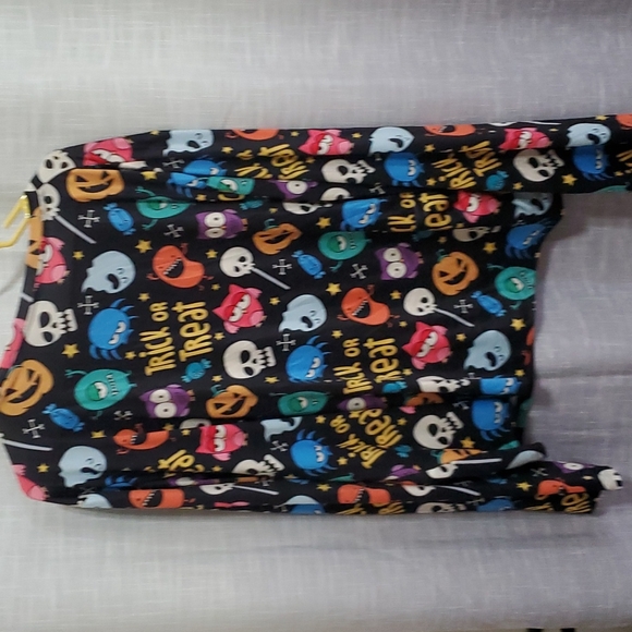 HALLOWEEN TOP - Picture 2 of 4